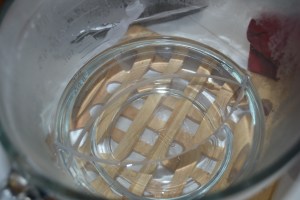 Put boning in boiling water